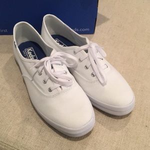 NEW Keds White Sneaker